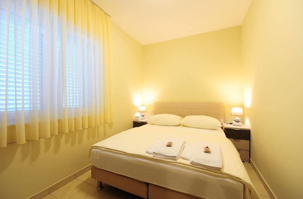 The One Resort Podstrana Bagian luar foto