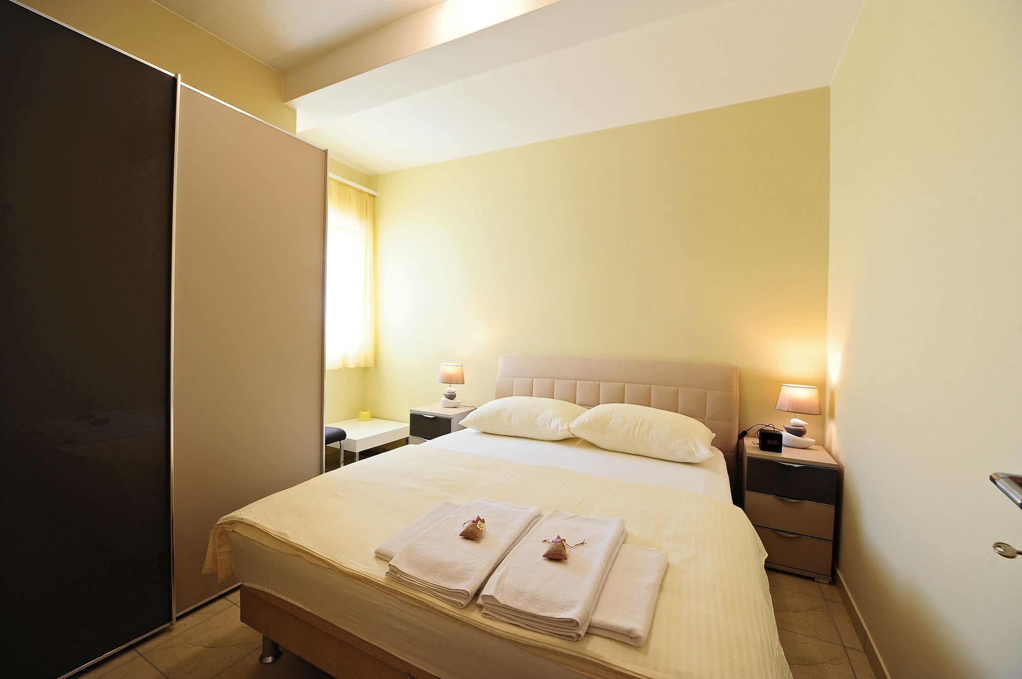 The One Resort Podstrana Bagian luar foto